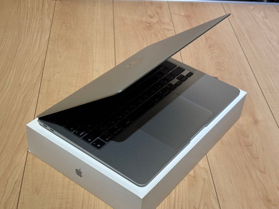 MacBook Air 2020 M1チップ搭載 13インチ シルバー