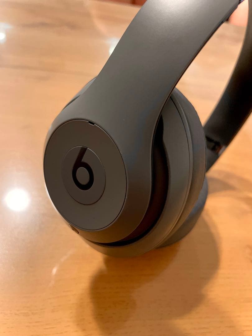 限定カラー! Beats Studio 3ワイヤレス ヘッドホン グレー