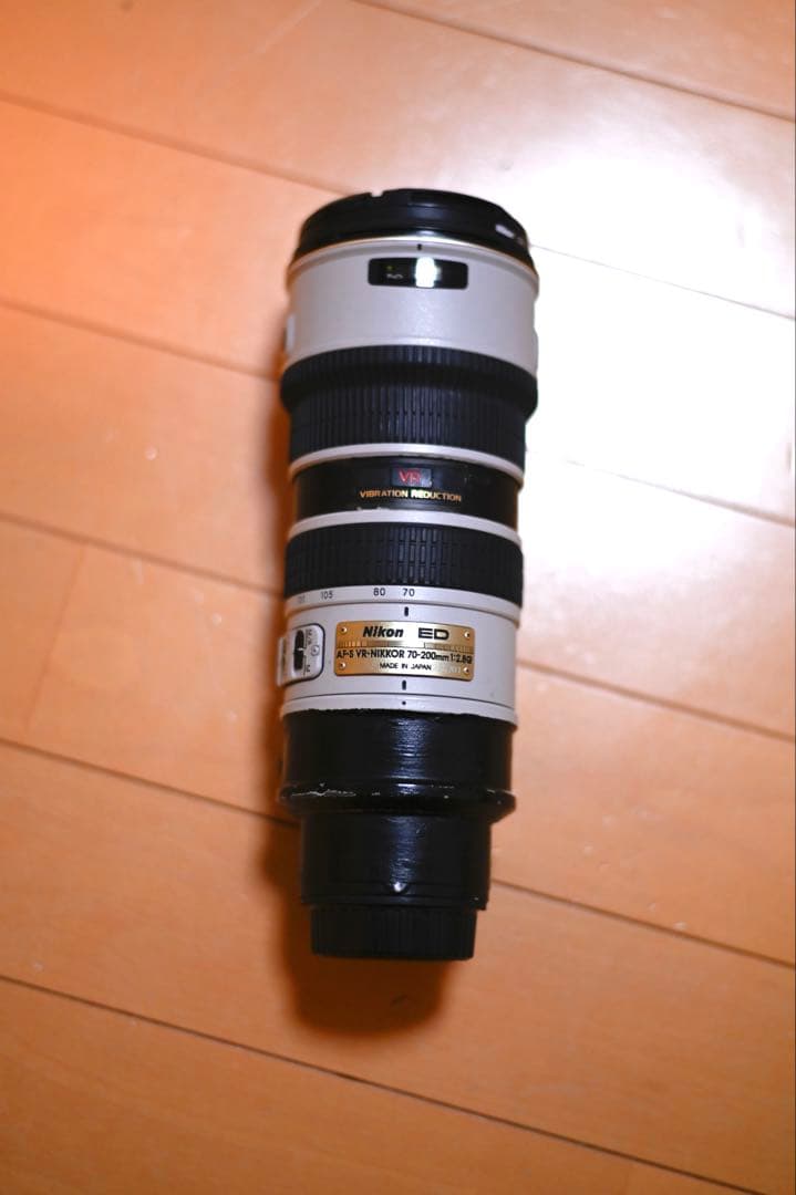 ニコン AF-S VR ED 70-200mm F2.8G（IF）ライトグレー