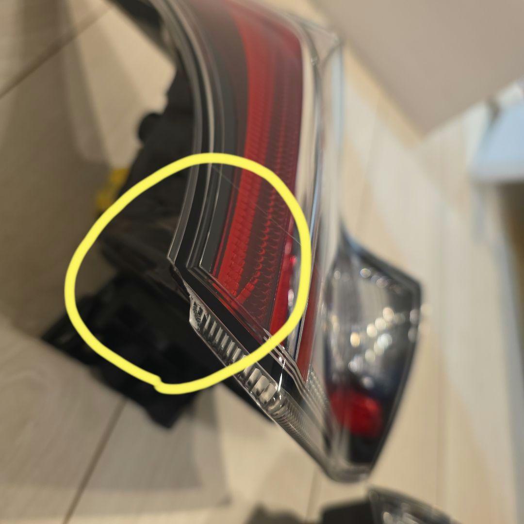 K 様　　　50プリウス前期　テールランプ　フルセット