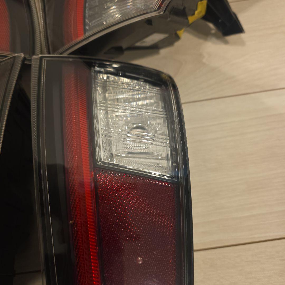 K 様　　　50プリウス前期　テールランプ　フルセット