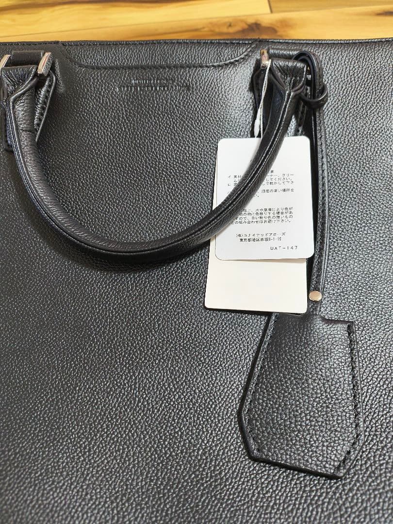 完売カラー エンボス レザー ブリーフケース ビジネスバッグ