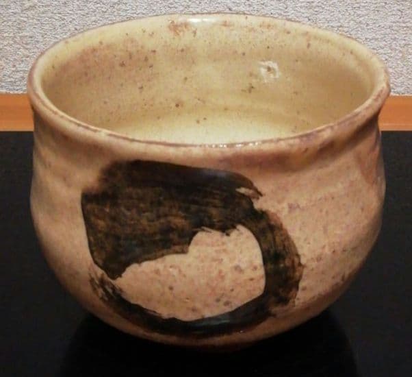 渡高久作　上野焼　茶碗　共箱　略歴付　茶道具