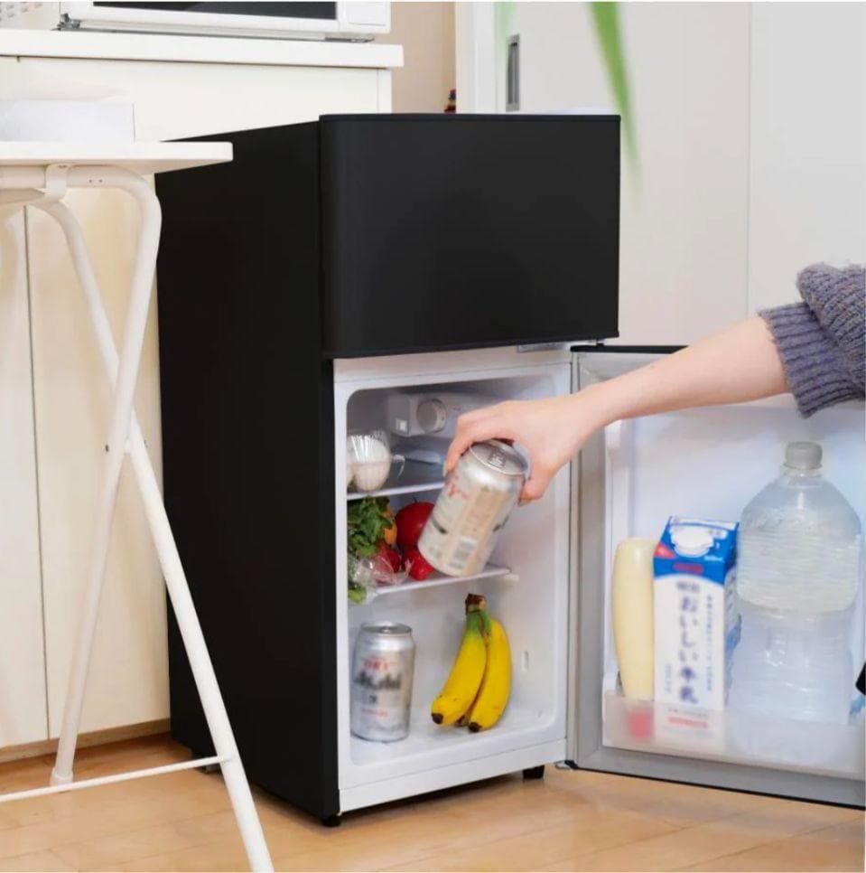 ⭐️新品⭐️小型冷蔵庫【60L】［シルバー］2ドア　静音 省エネ 右開き