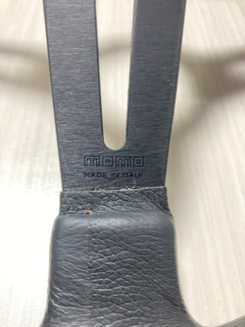 momo ステアリング MOD.08 35Φ レザー/ブラックスポーク