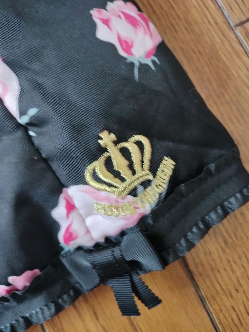 KISS ON THE GREEN 花柄フリルゴルフウエア２上下セット未使用