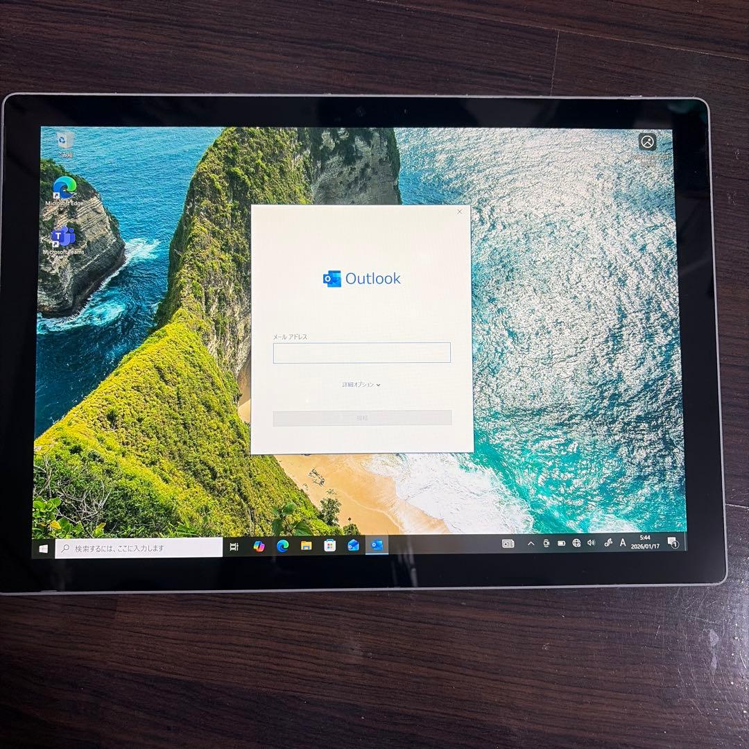 Microsoft Surface タブレット シルバー