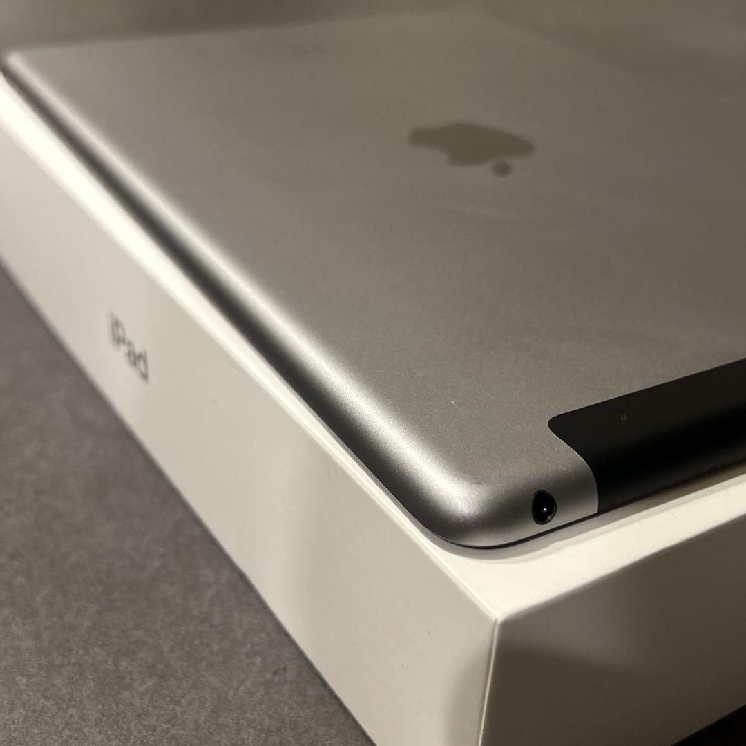 iPad 第6世代 32GB SIMフリー Wi-Fi+Cellularモデル
