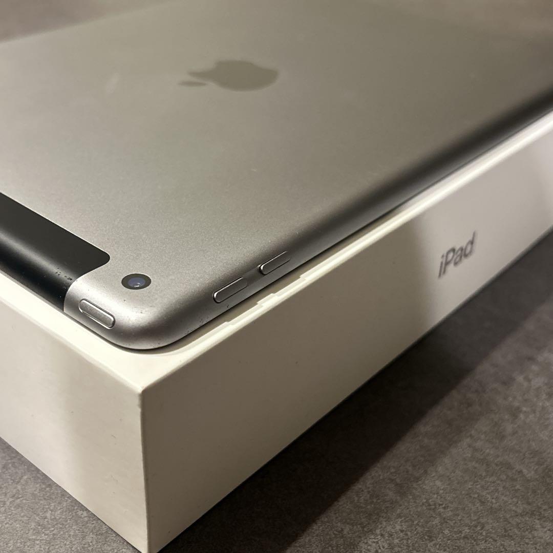 iPad 第6世代 32GB SIMフリー Wi-Fi+Cellularモデル