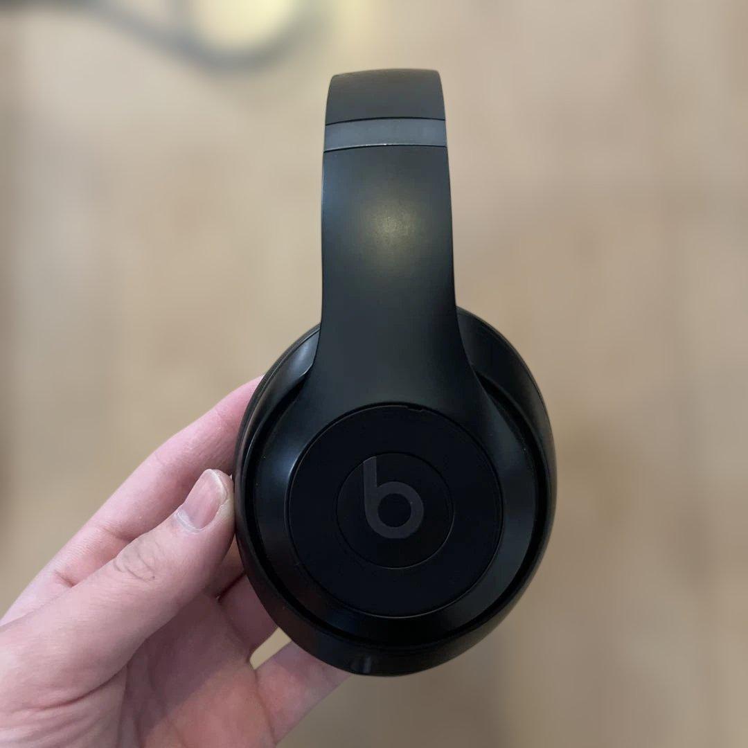 Beats ワイヤレスヘッドホン ブラック 収納ケース付き