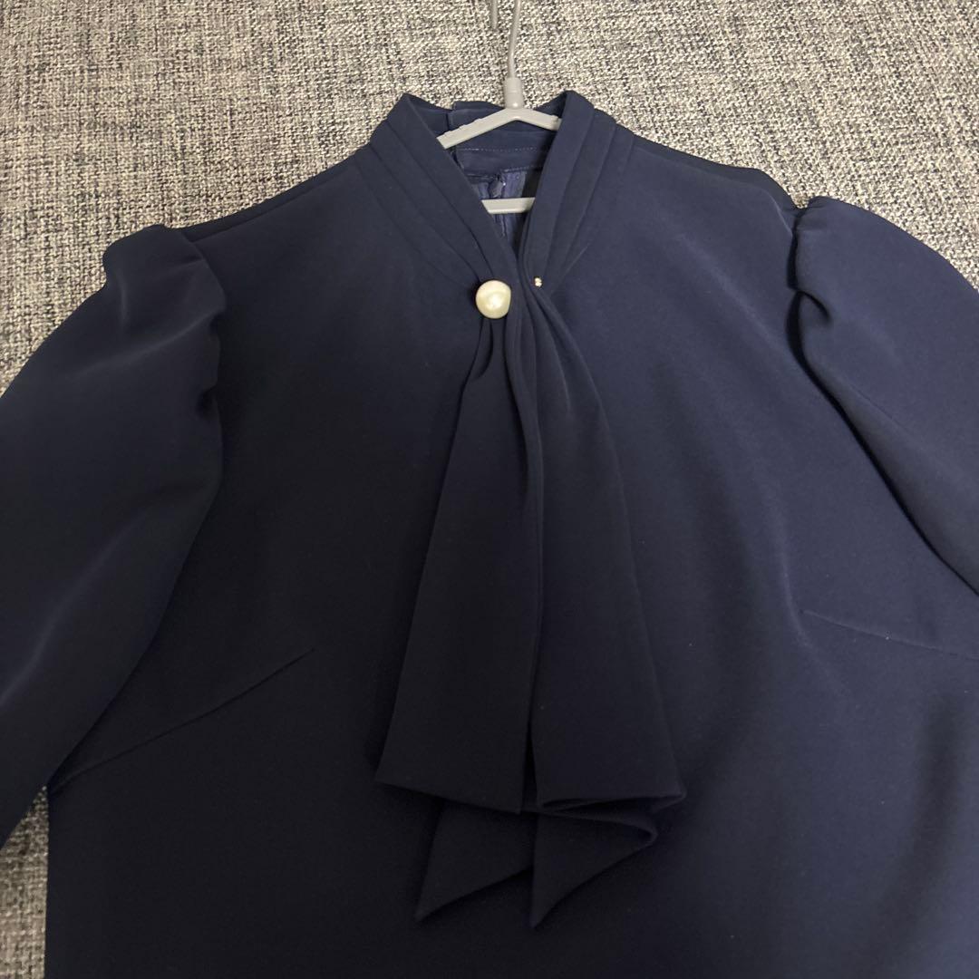 ボーダーズアットバルコニー　ネイビー リボン付き ブラウス