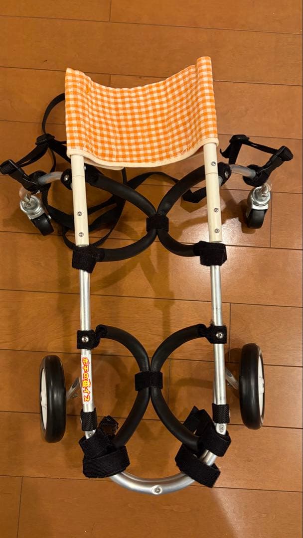 軽量　ポチの車イス　4輪　アルミ製　小型犬