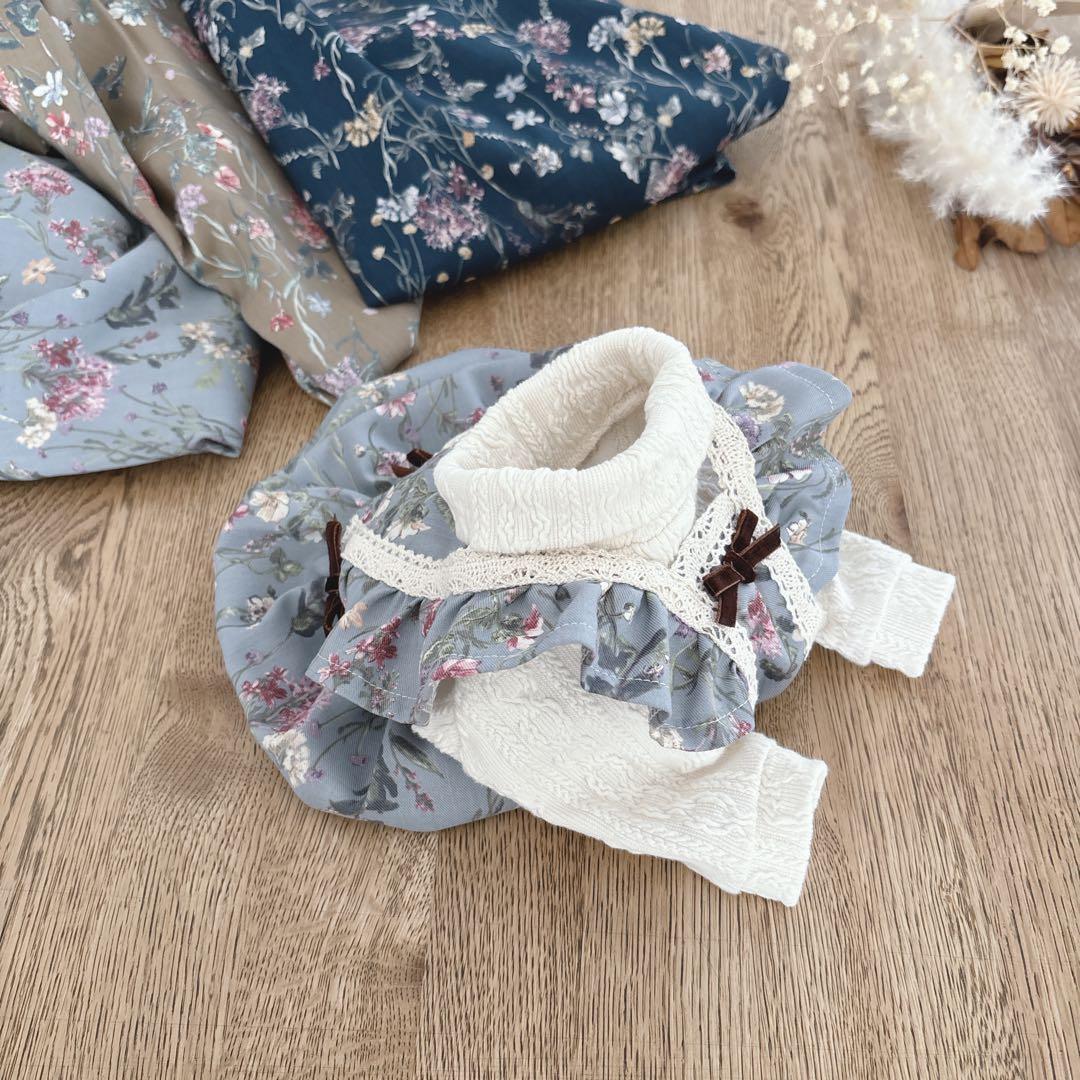 ハンドメイド　花柄ウール混ビエラプリントフリルワンピース　犬服