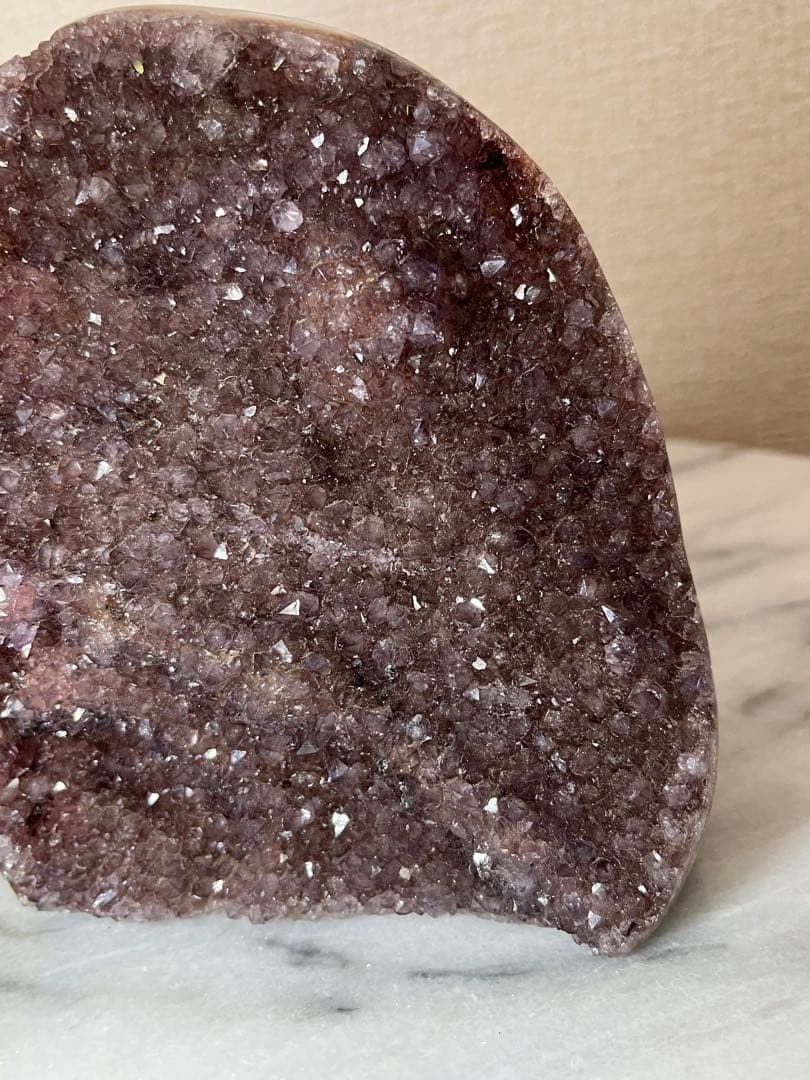 【天然石】⑤アメジストドーム　ジオード 原石 1kg以上 木製台座付き 紫水晶