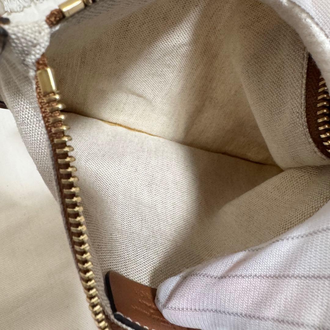 【未使用級】サルヴァトーレフェラガモ Studio Box bag ガンチーニ