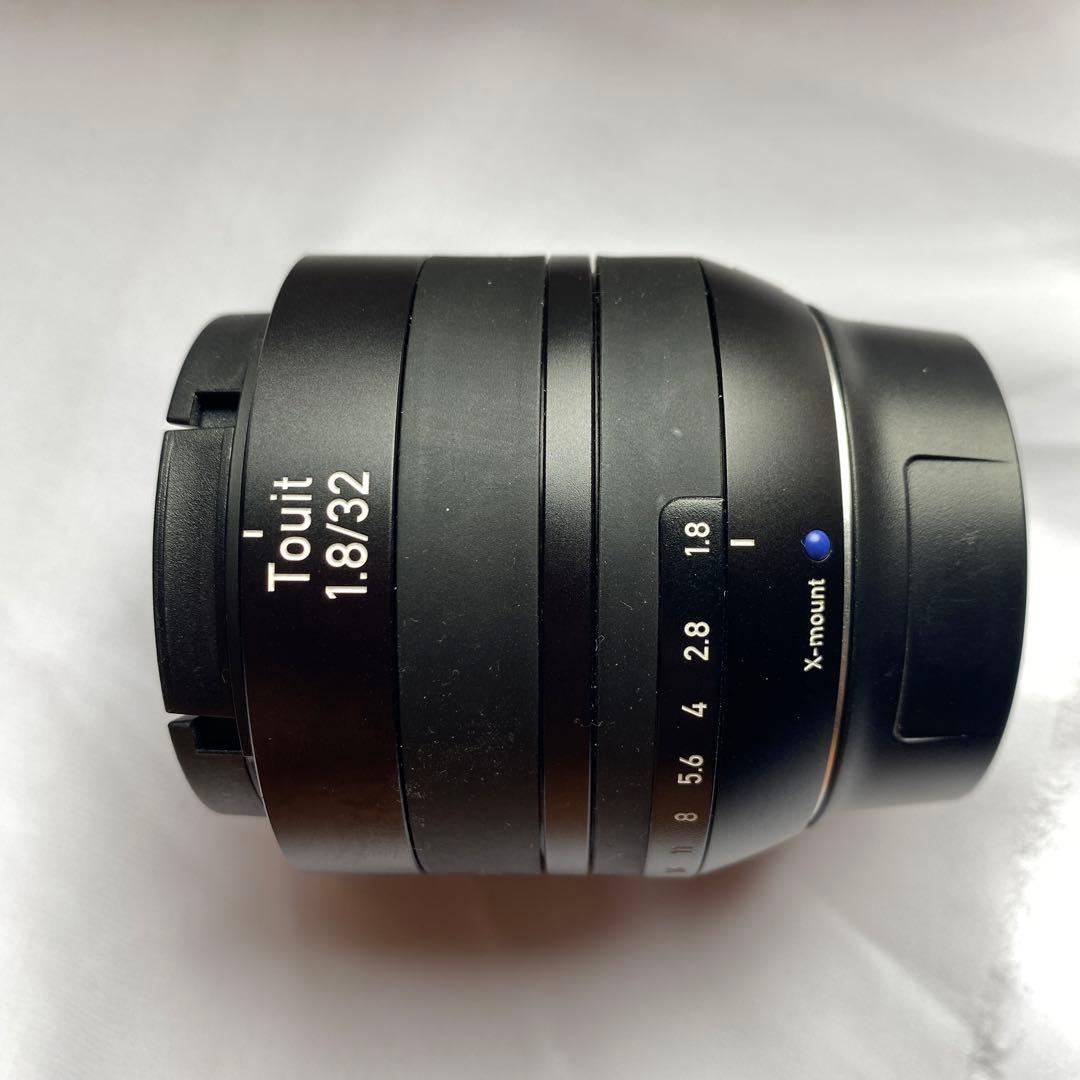 ZEISS / Touit 32mm F1.8 / Xマウント