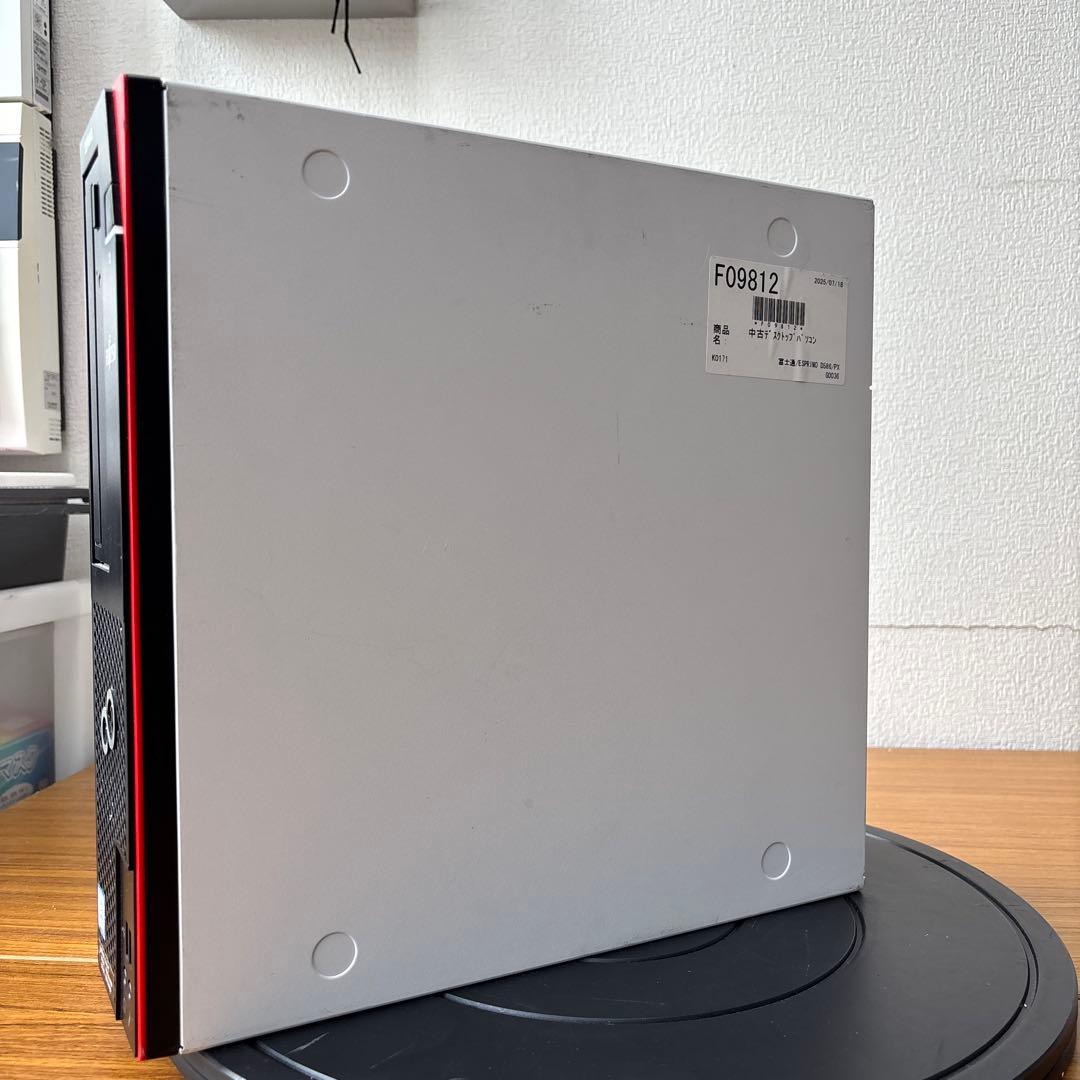 Fujitsu ESPRIMO D586 デスクトップPC起動確認済み