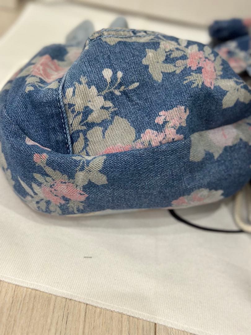 新品デニムジーンズ花柄のバック３点セット　お得品