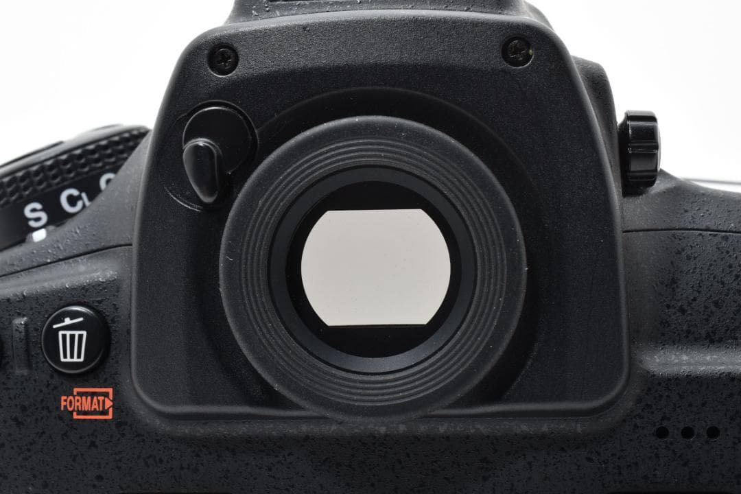 【極美品】Nikon D850 ボディ｜ショット数わずか 8,259枚