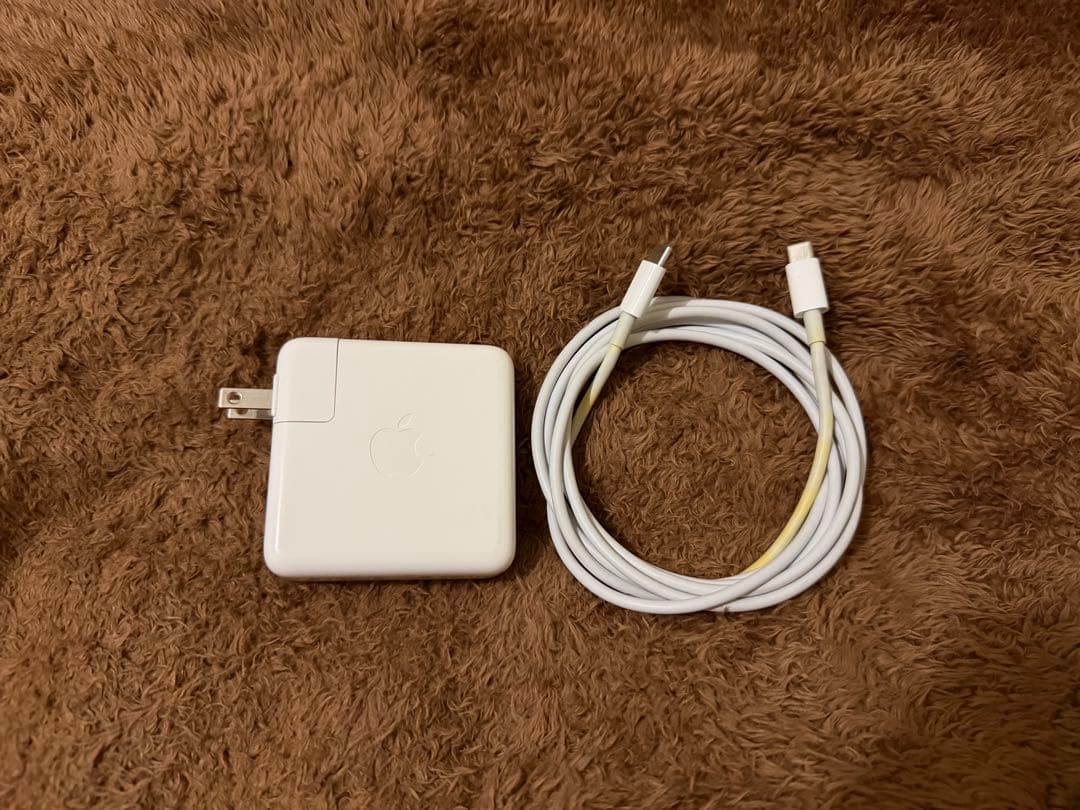 MacBook Pro 2020 13-inch 512GB スペースグレイ