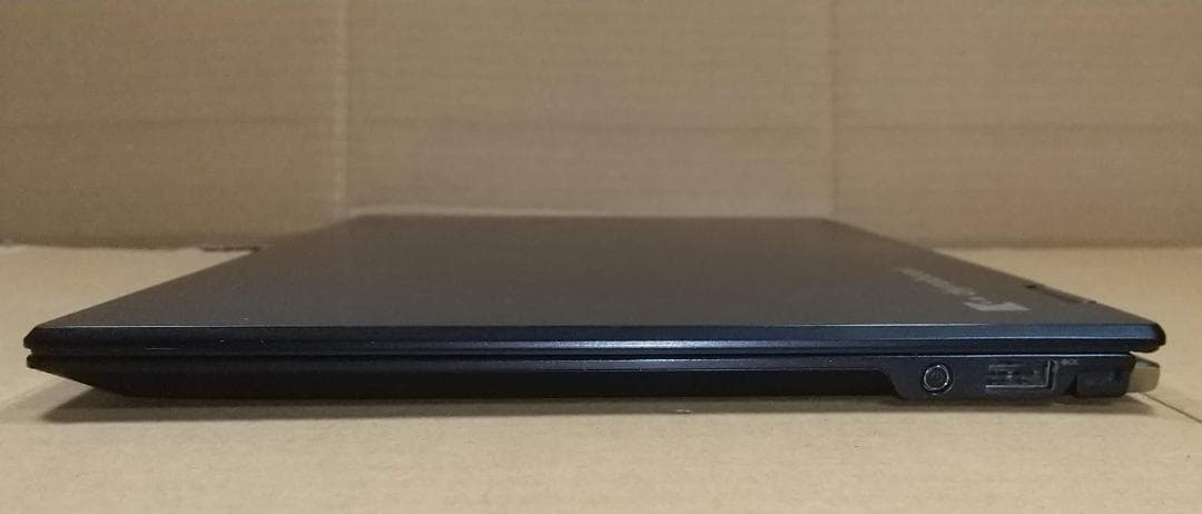 【8世代 i7】12.5型dynabook VZ82/HL 16GB 512GB