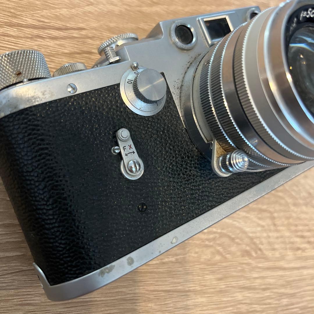 Leotax F レンジファインダーカメラ