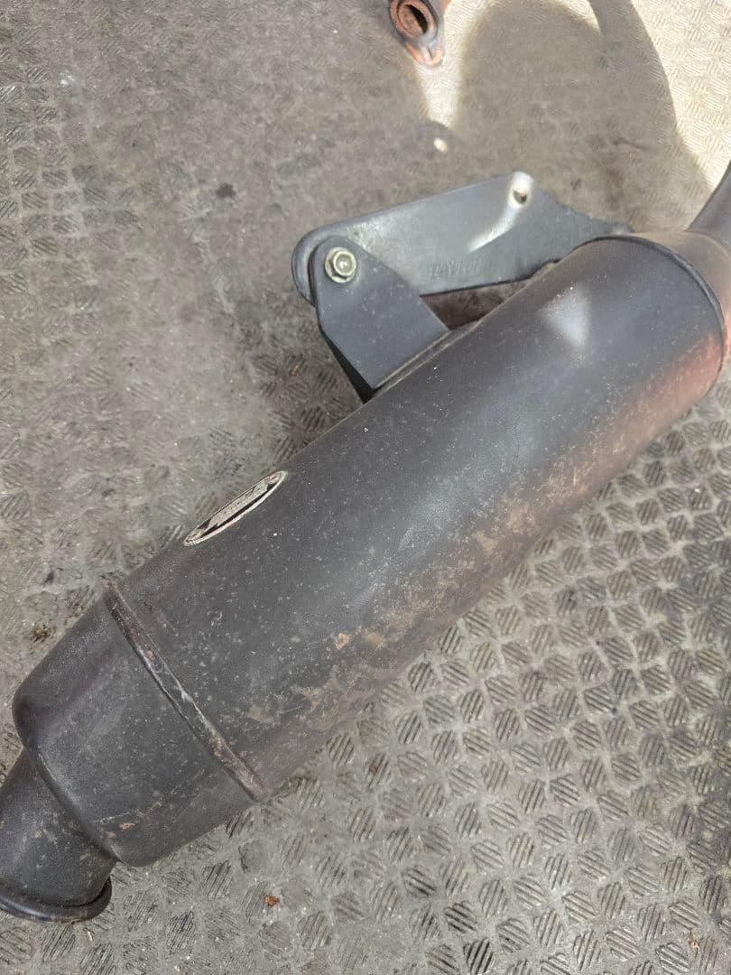 スーパーディオ　デイトナ　チャンバー　マフラー　AF27