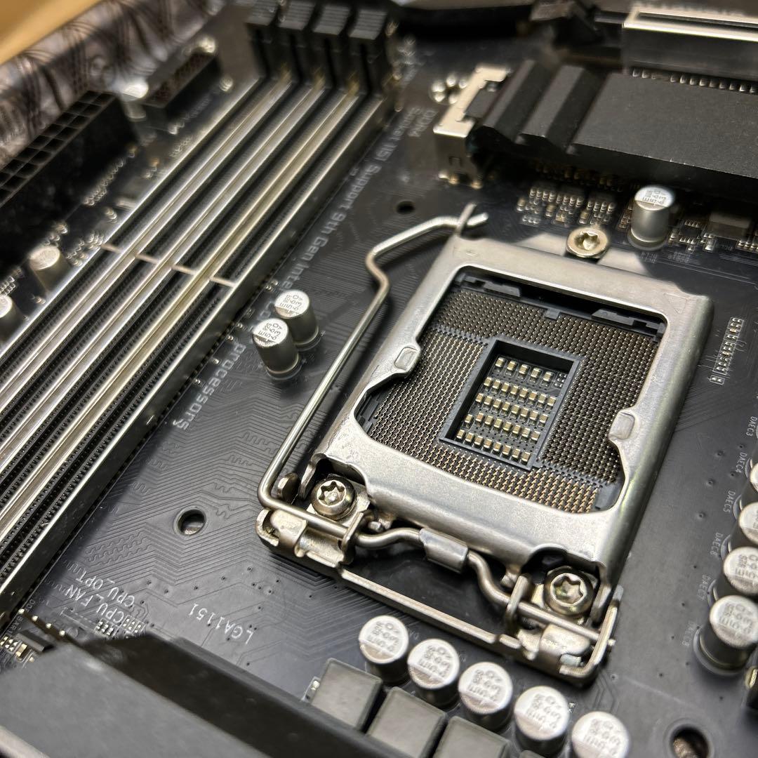 GIGABYTE Z390 AORUS ELITE ゲーミングマザーボード