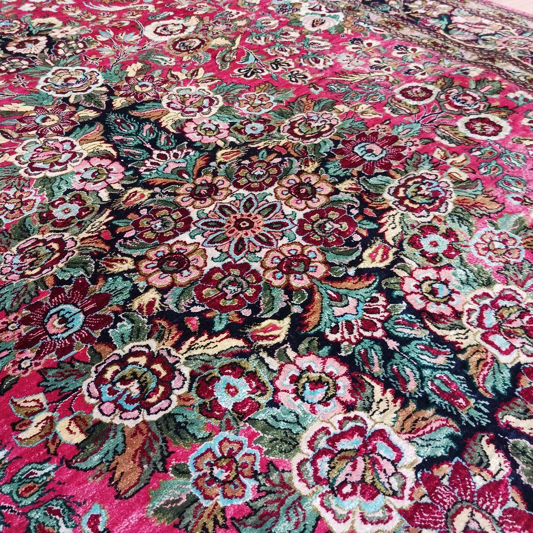 Y3009 ペルシャ絨毯 クム産 シルク100% 手織り81万ノット