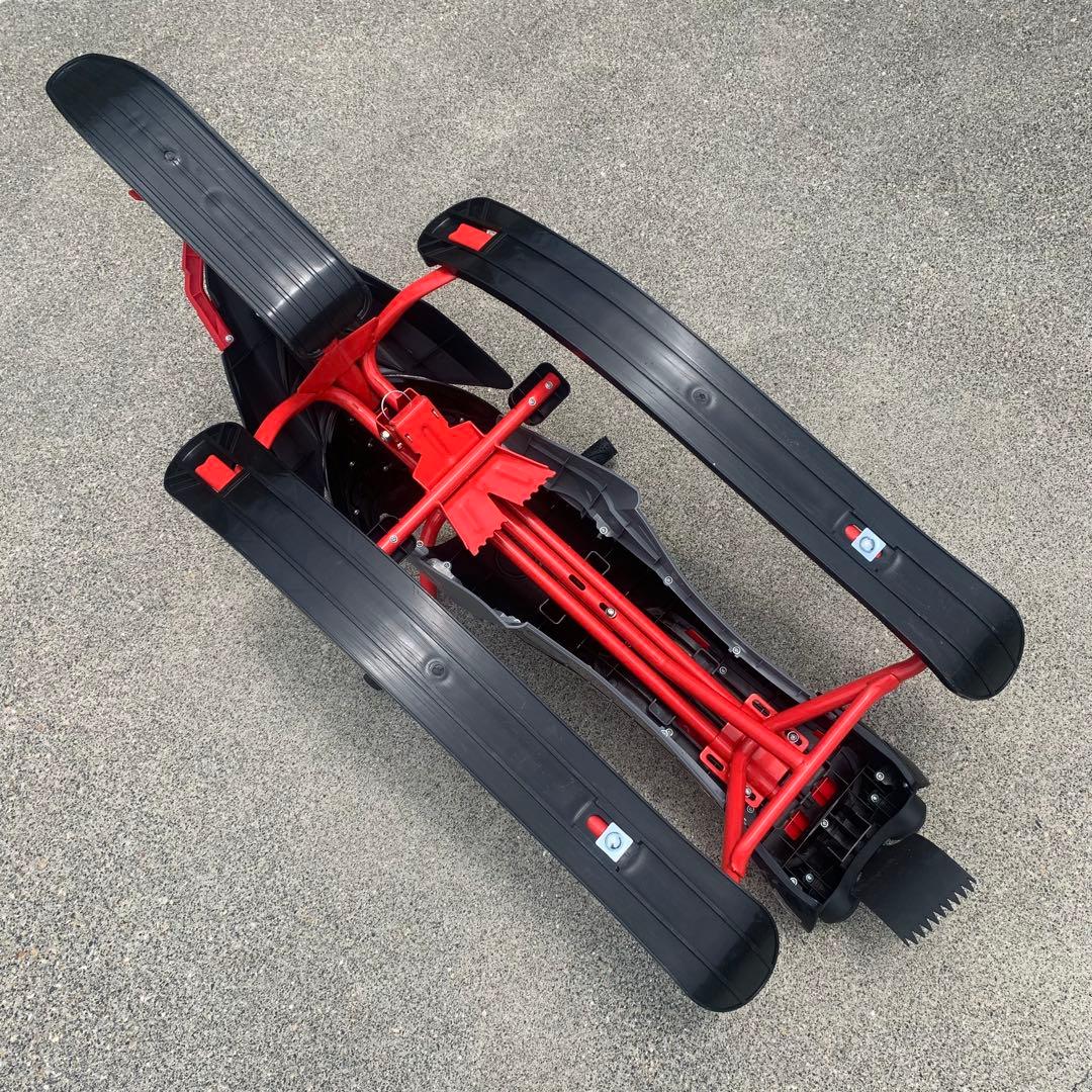 ヤマハ　スノーモービル型　ソリ　子供用