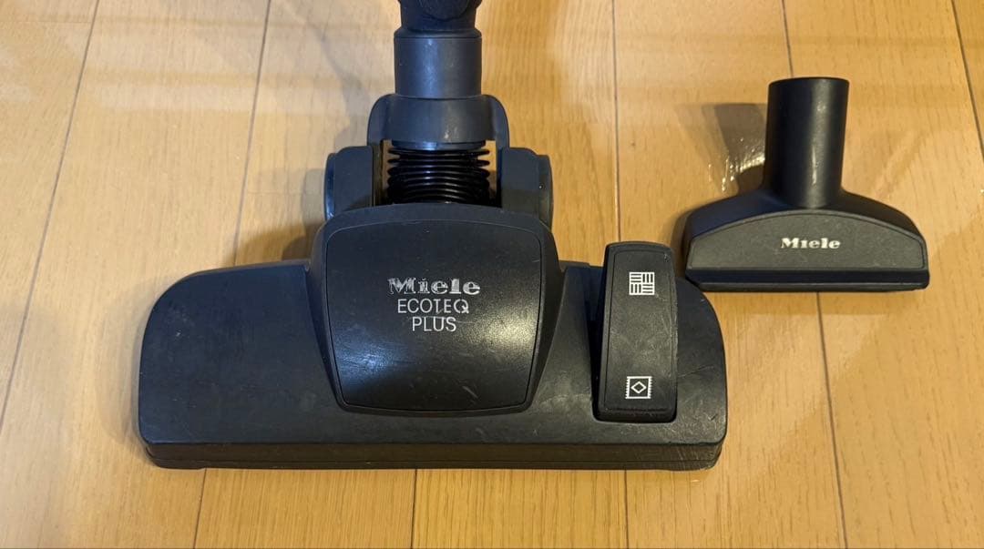 Miele Compact C2 掃除機本体・純正ダストバック6枚・取説付き