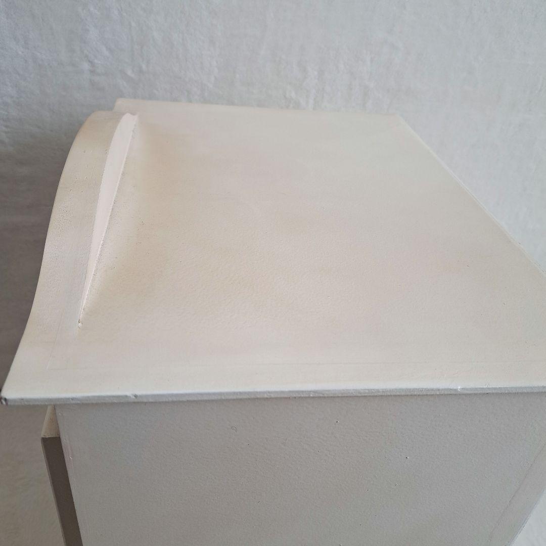 salut　サリュ　ロココ調　キャビネット　ガラス飾り棚　ホワイト　白