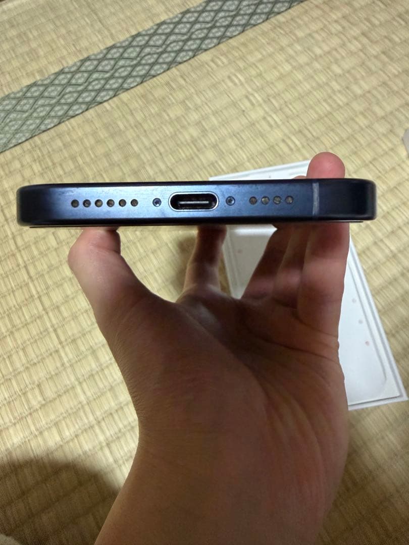 Apple iPhone 15 ProMax 256GB本体　美品