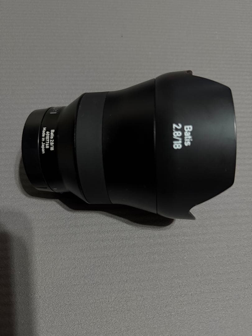 Zeiss Batis 18mm f/2.8 単焦点レンズ　SONYレンズカバー