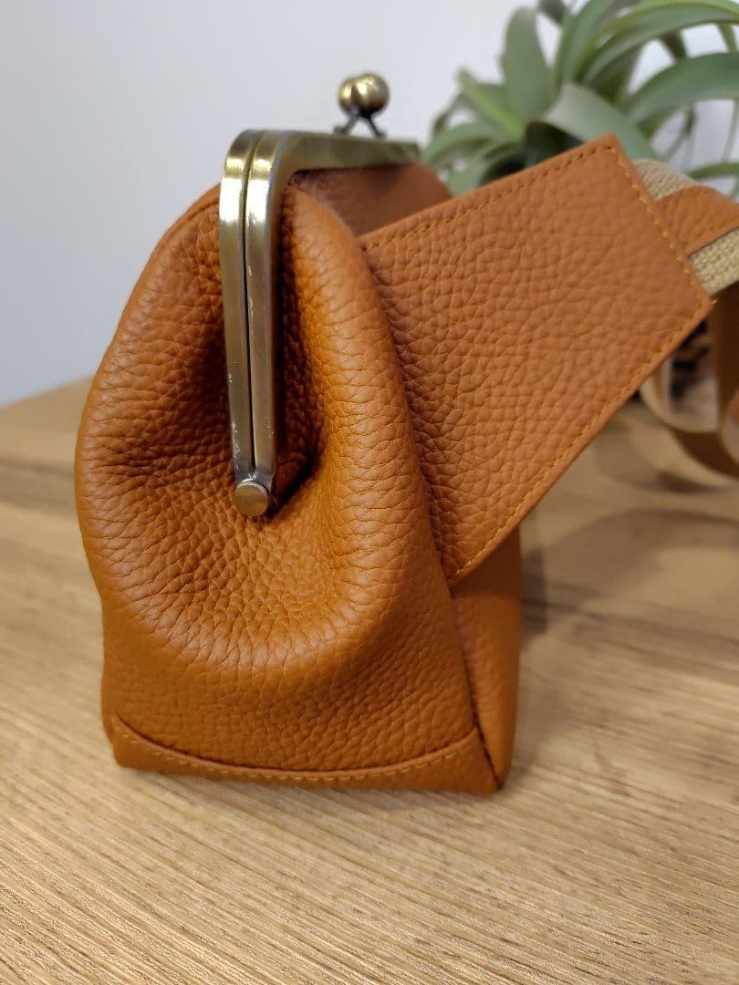 か*☆様 牛革がま口ボディーバッグ　ハンドメイド高級牛革仕様