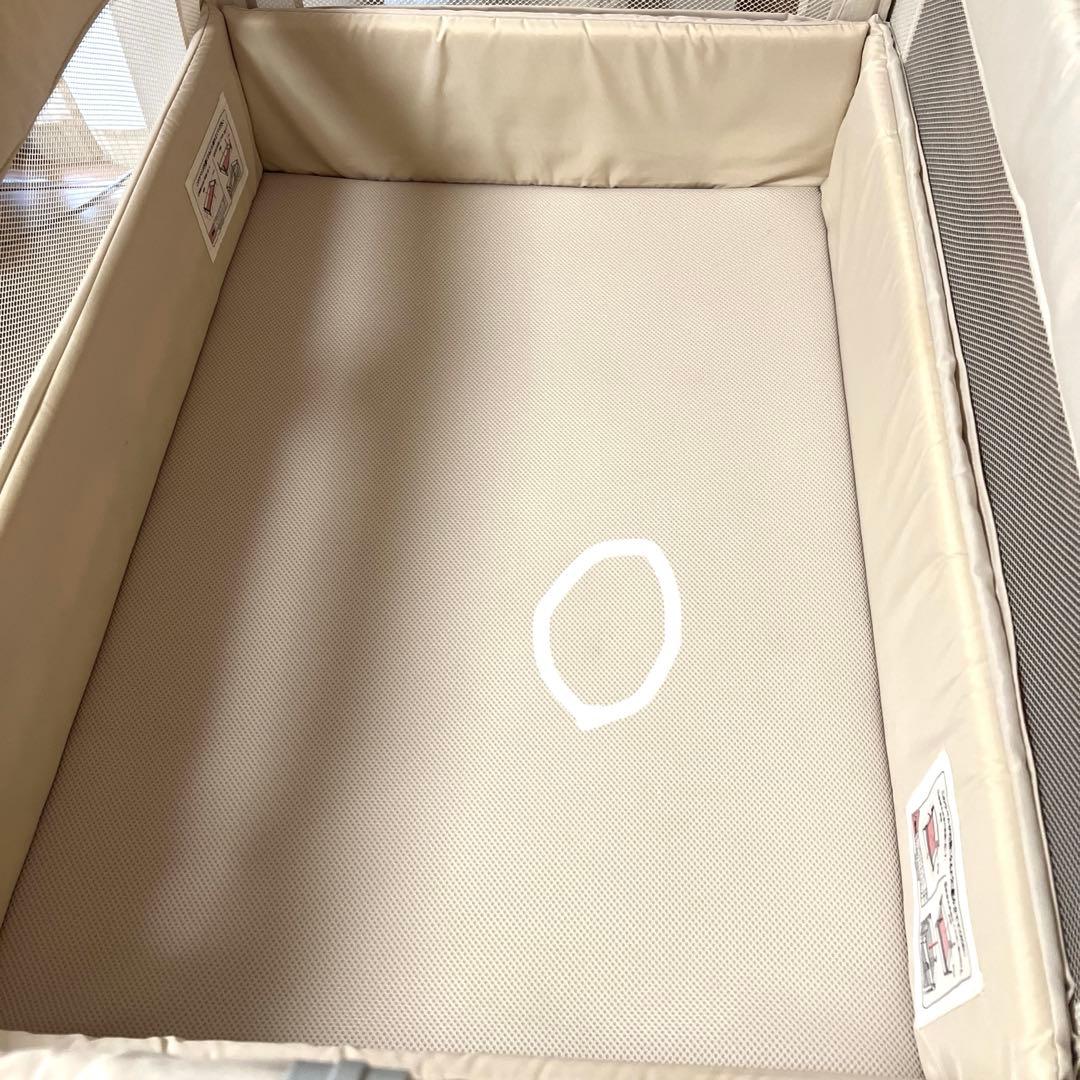 美品　アップリカ　ココネルエアープラス　ベッド横収納付き