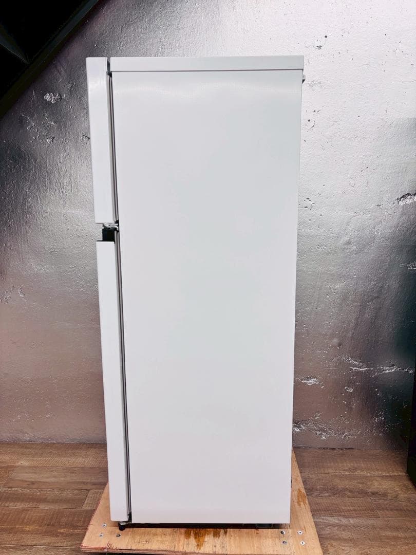 大阪送料無料★3か月保障付き★冷蔵庫★2021年★HR-B1202★R-262