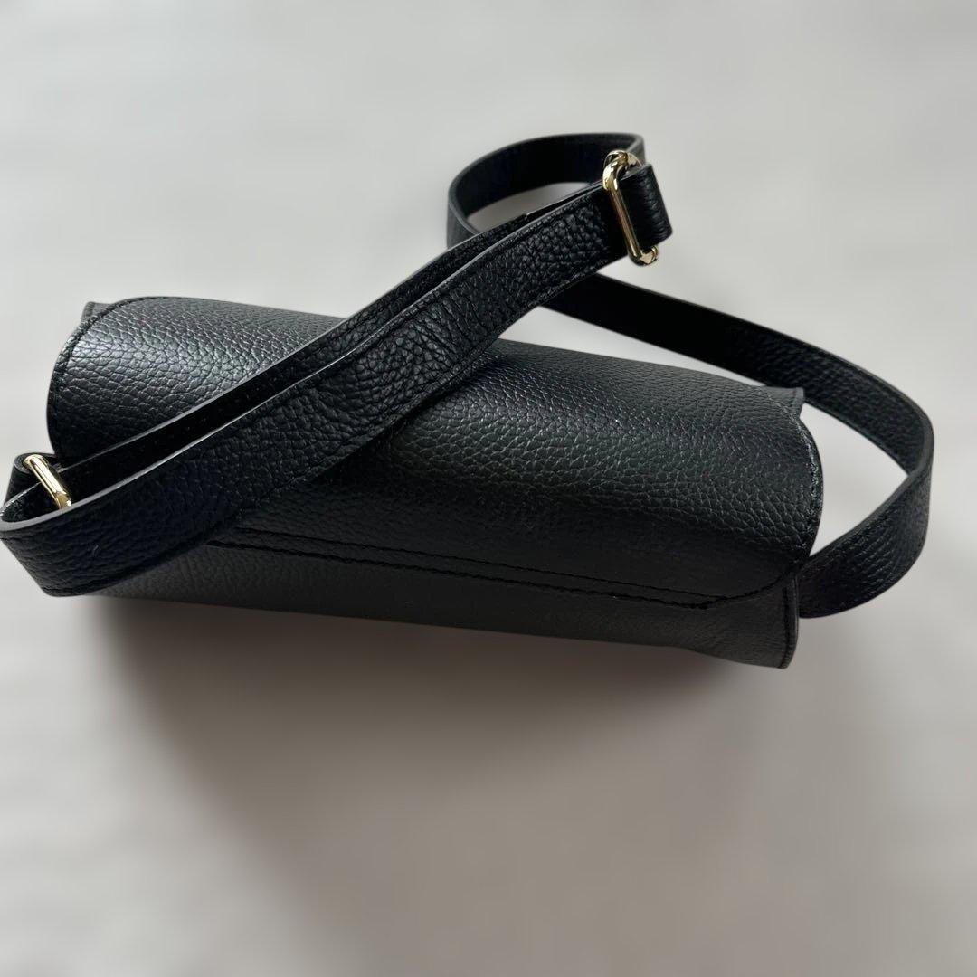 に*郎様 ブラックショルダーバッグ