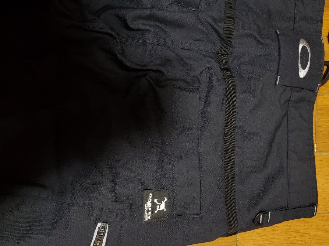 Oakley メンズパンツ 黒
