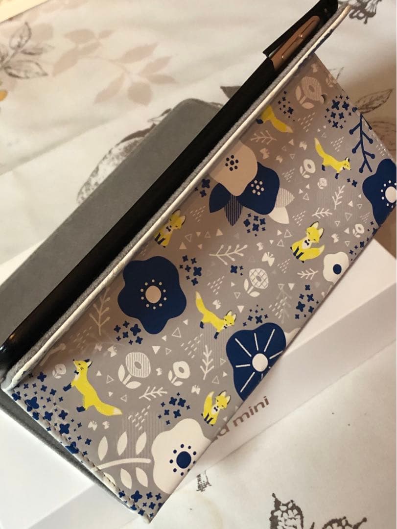 iPadminiWi-Fi+Cellular 第5世代ゴールド64G箱充電極美品