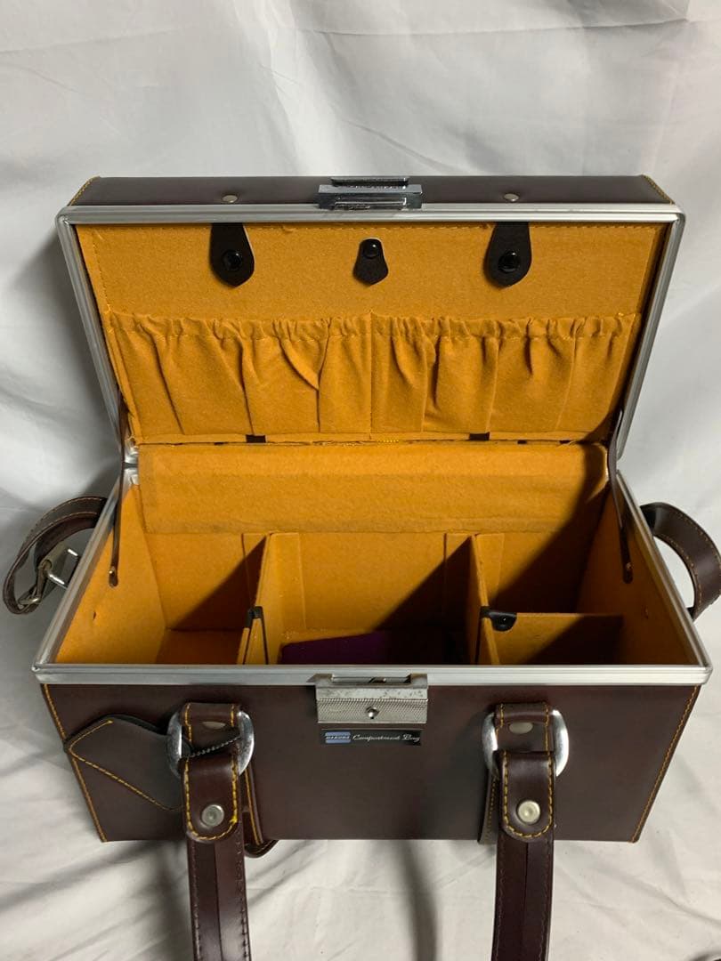 MINOLTA ミノルタ minolta V2 フィルムカメラ レンズ付き