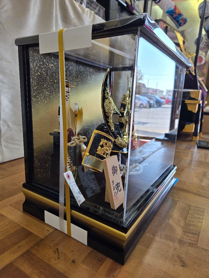 【展示品限り】五月人形　兜　くわ型　ケース飾り　※閉店セール　K35