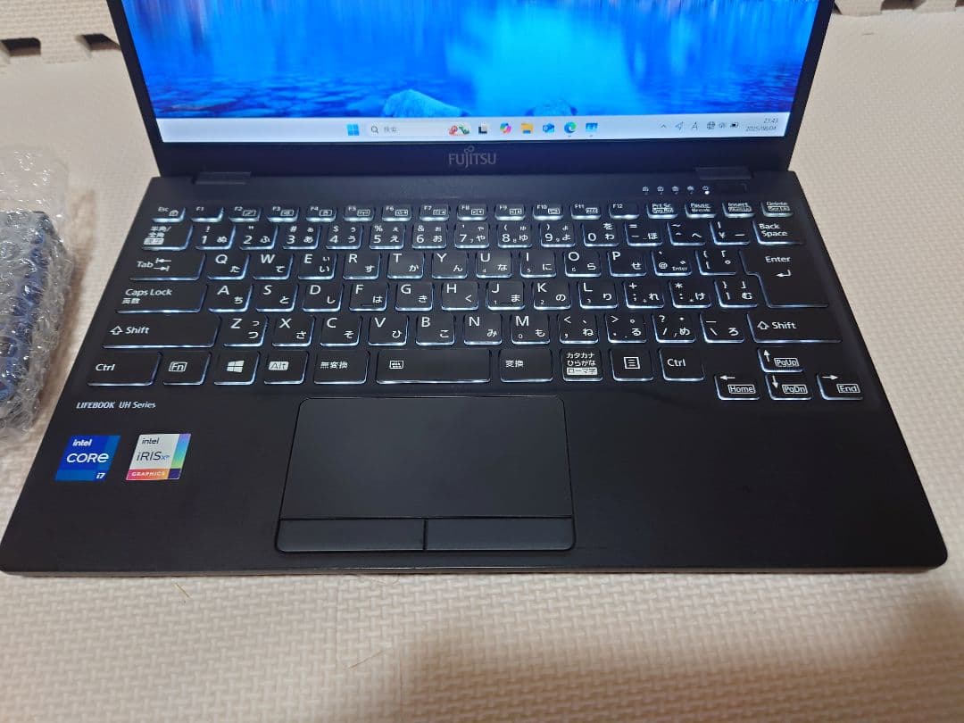 富士通Lifebook/i7-1165G7/16G/750g超軽量ノートパソコン