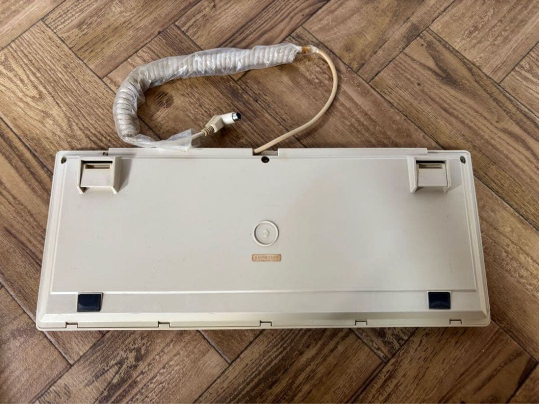 通電OK NEC パーソナルコンピュータ PC-9801UV キーボード付き