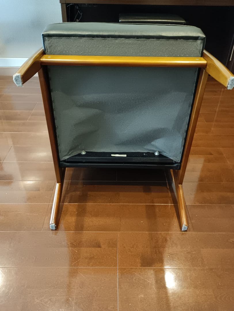 【送料込】カリモク　チェア 1人掛け　ブラック