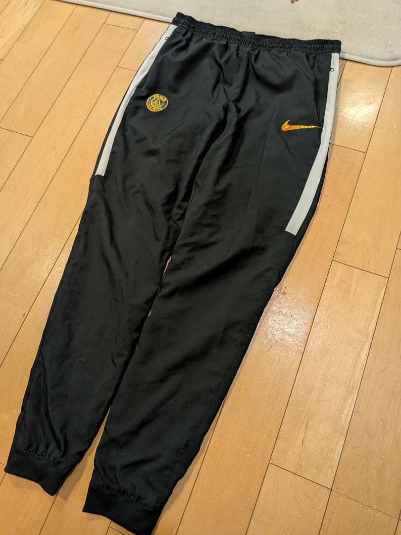 Nike Paris Saint-Germain ウーブンスーツジャージセット