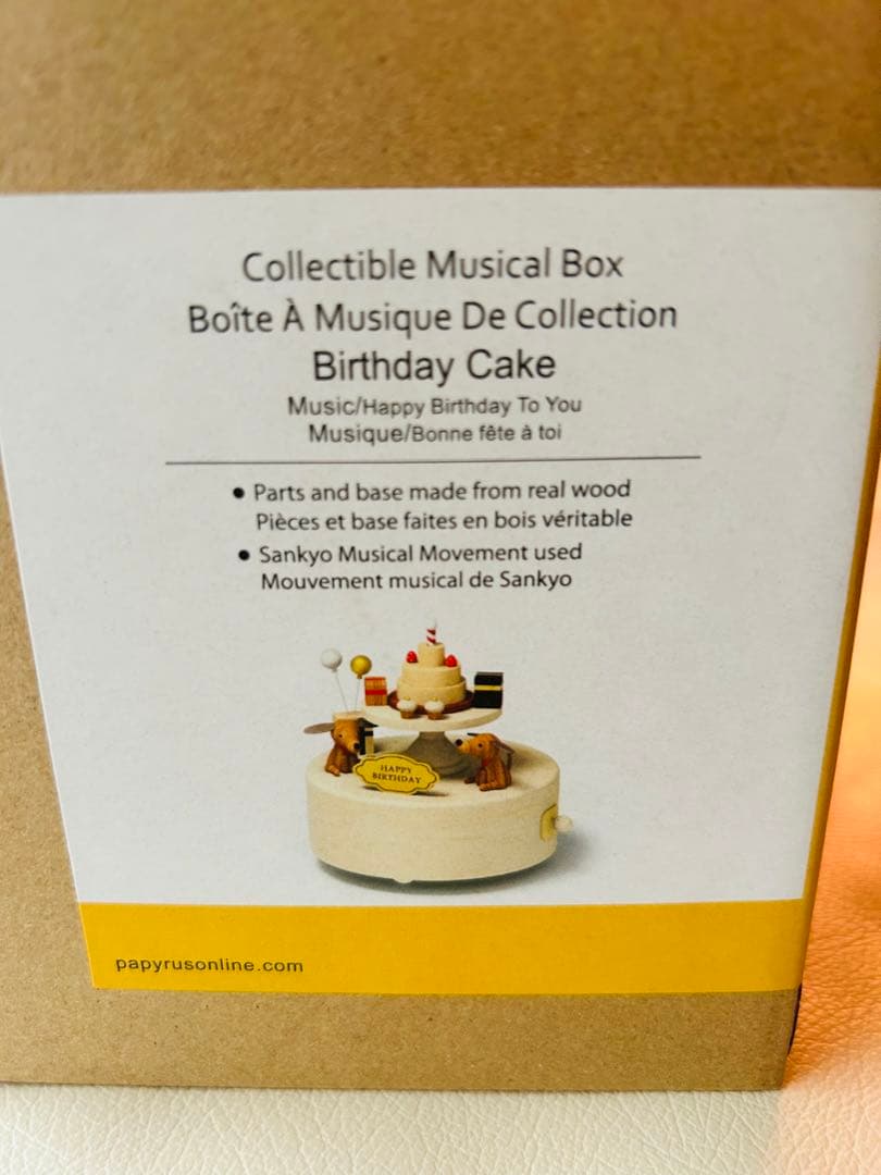 新品wonderful lifeのハンドメイドの木製オルゴール、犬、お誕生日