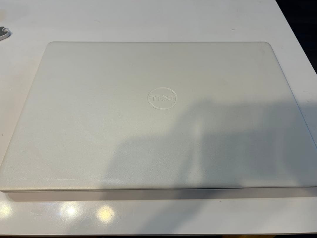 DELL Inspiron 3501/ Core i5 11世代　ノートパソコン