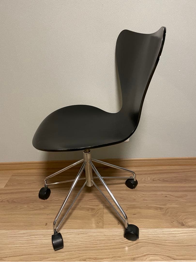 セブンチェア フリッツ・ハンセン ブラック キャスター付 昇降式