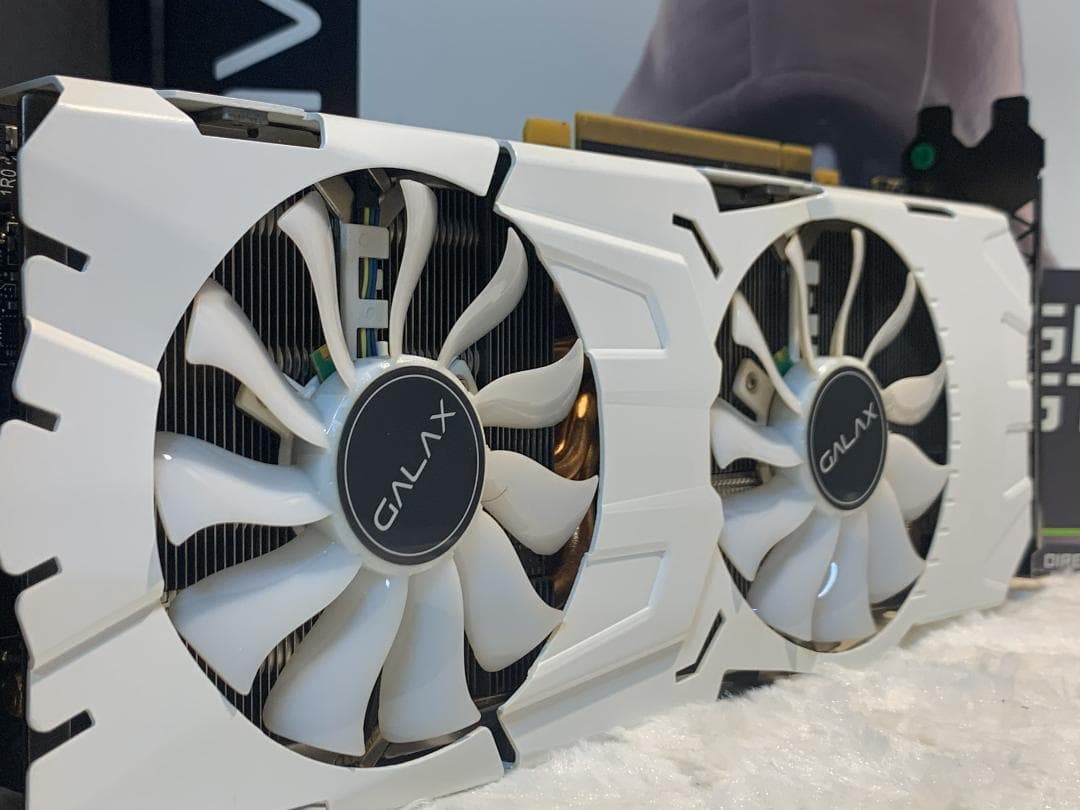 グラフィックボード・グラボ・ビデオカード GALAX GTX 1080 Ti EXOC White 11GB